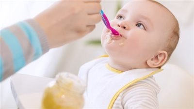 طعام الأطفال: مهروس أم طري ؟