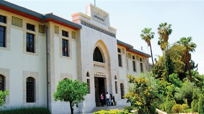 بطاقة طالب إلكترونية … نائب رئيس جامعة دمشق : «الدفع الإلكتروني» يطول 180 ألف طالب.. ودراسة مع «السورية للبريد» لدفع رسوم التعليم المفتوح